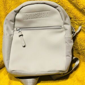 Gymshark Everyday Mini Womens Gray Cream Pocket Adjustable Strap Backpack Bag